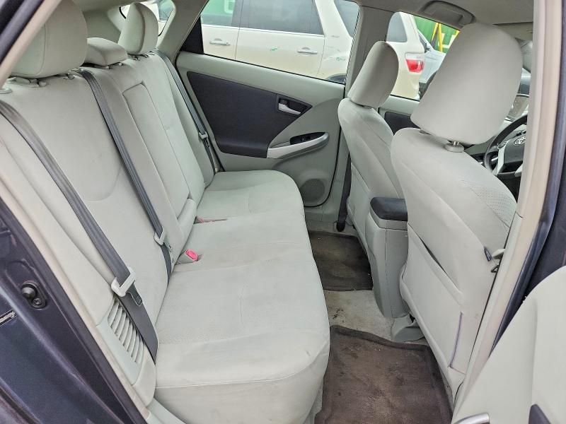 2010 Toyota Prius ii