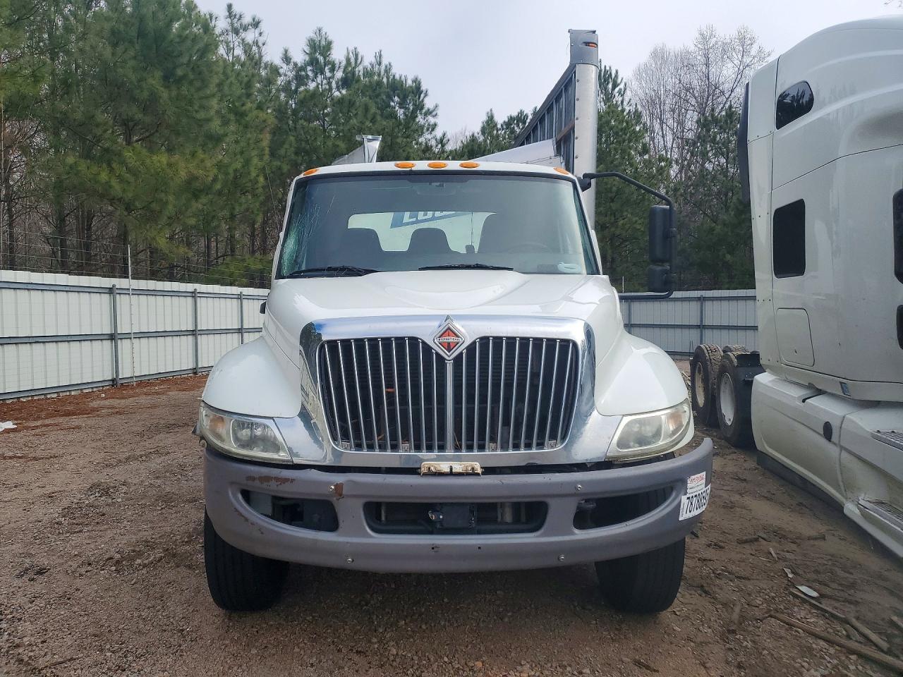 2020 International MV607 BOX Truck