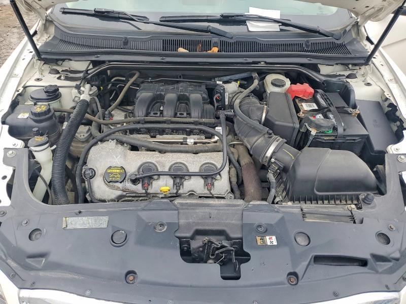 2010 Ford Taurus sel