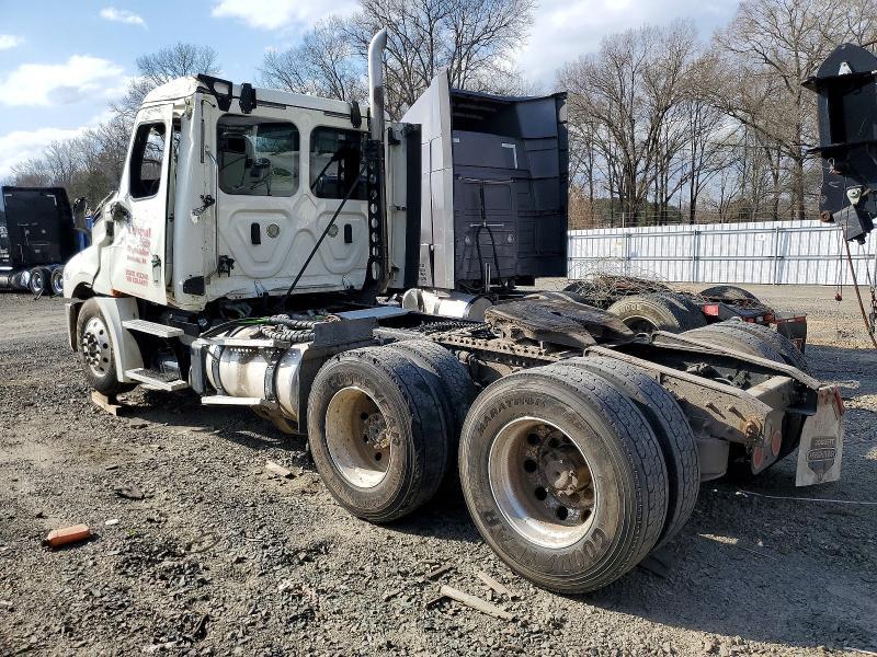 2019 Freightliner Cascadia 126 Semi Truck