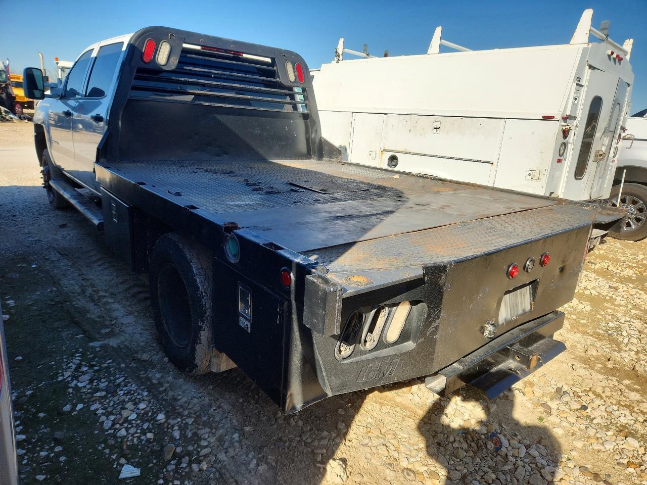 2015 Chev Rolet Silverado Flatbed Truck