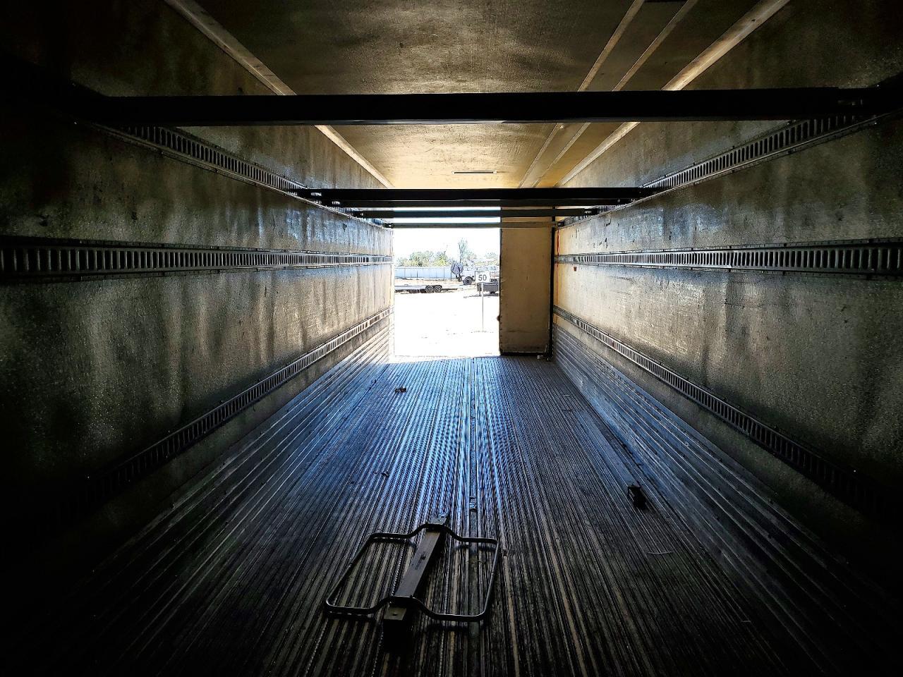 2013 Utility VS2RA Refrigerated Van Trailer
