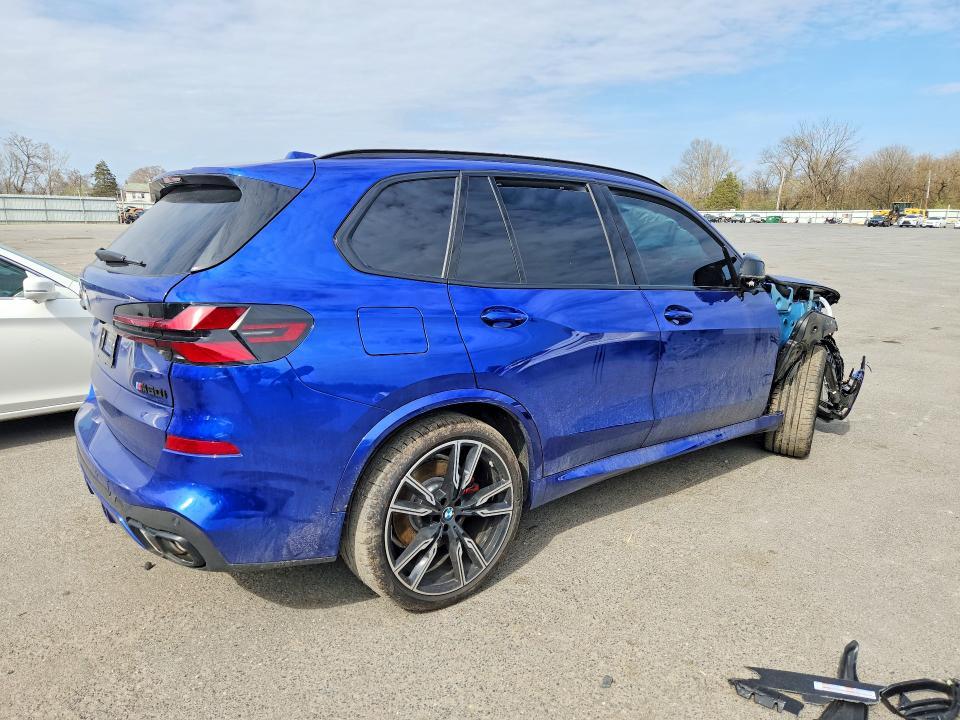 2026 BMW X5 M60i