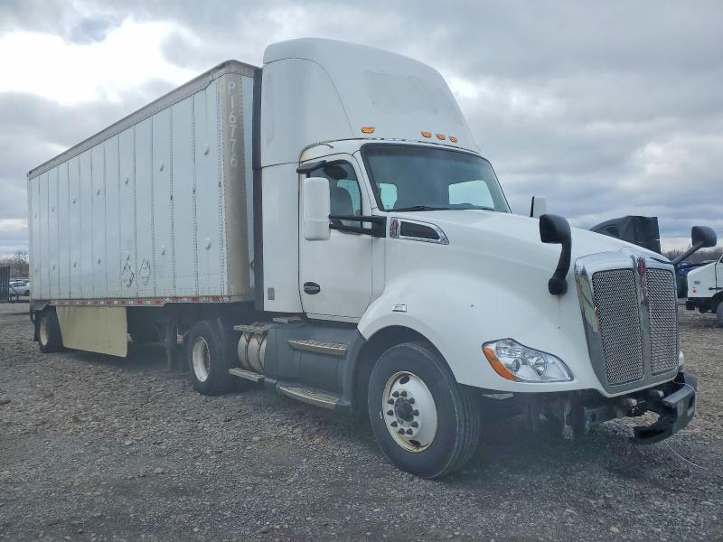 2018 Kenworth T680 BOX Truck