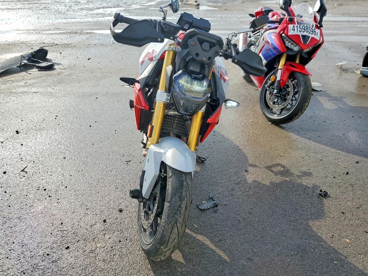 2020 BMW F 900 R