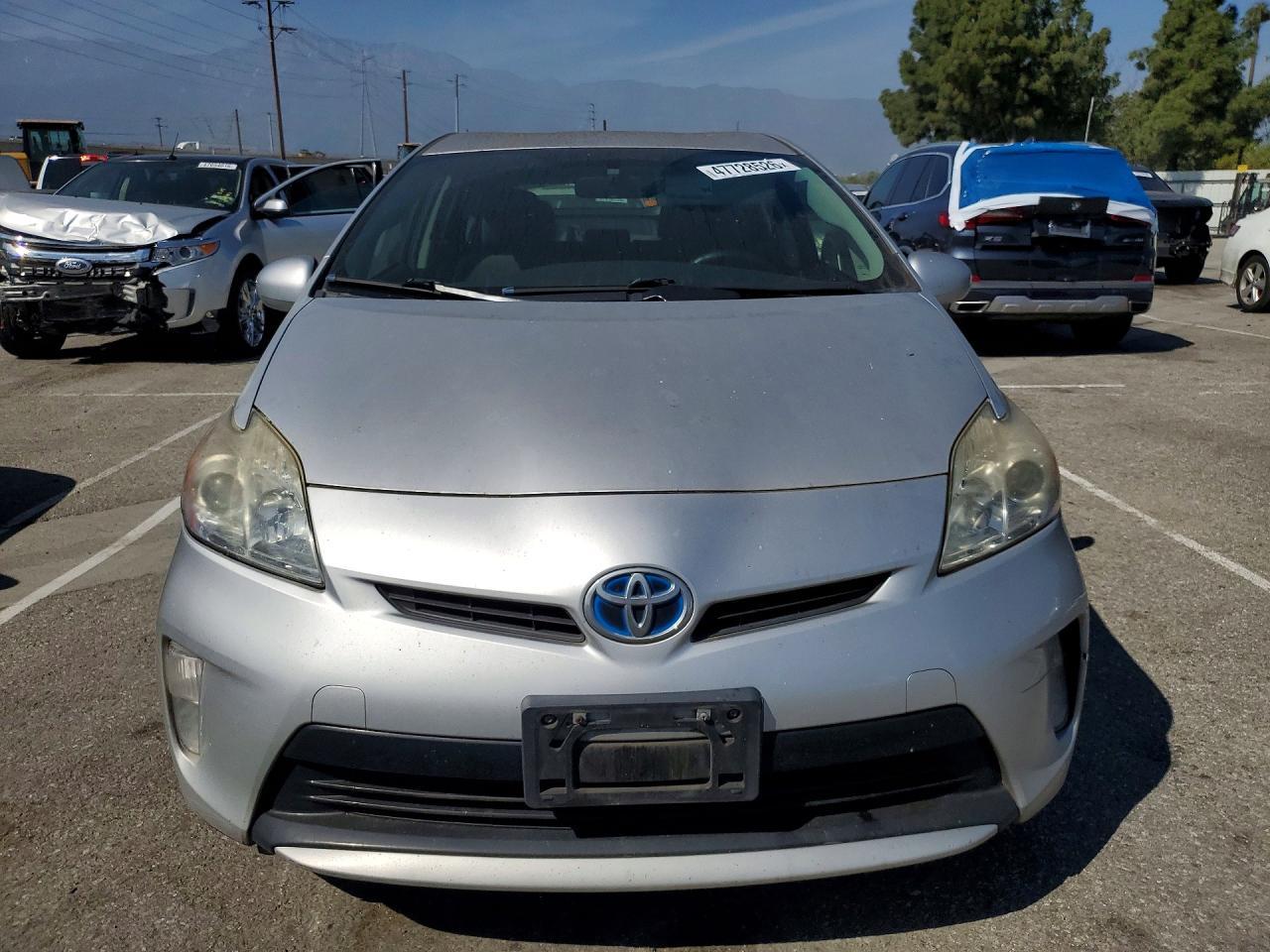 2015 Toyota Prius Three