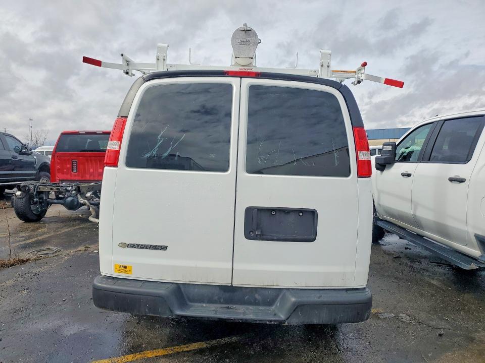 2022 Chevrolet Express 2500 Utility / Service Van
