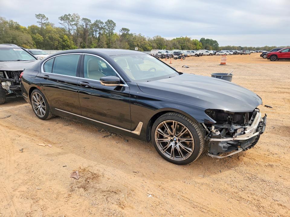 2016 BMW 740 i