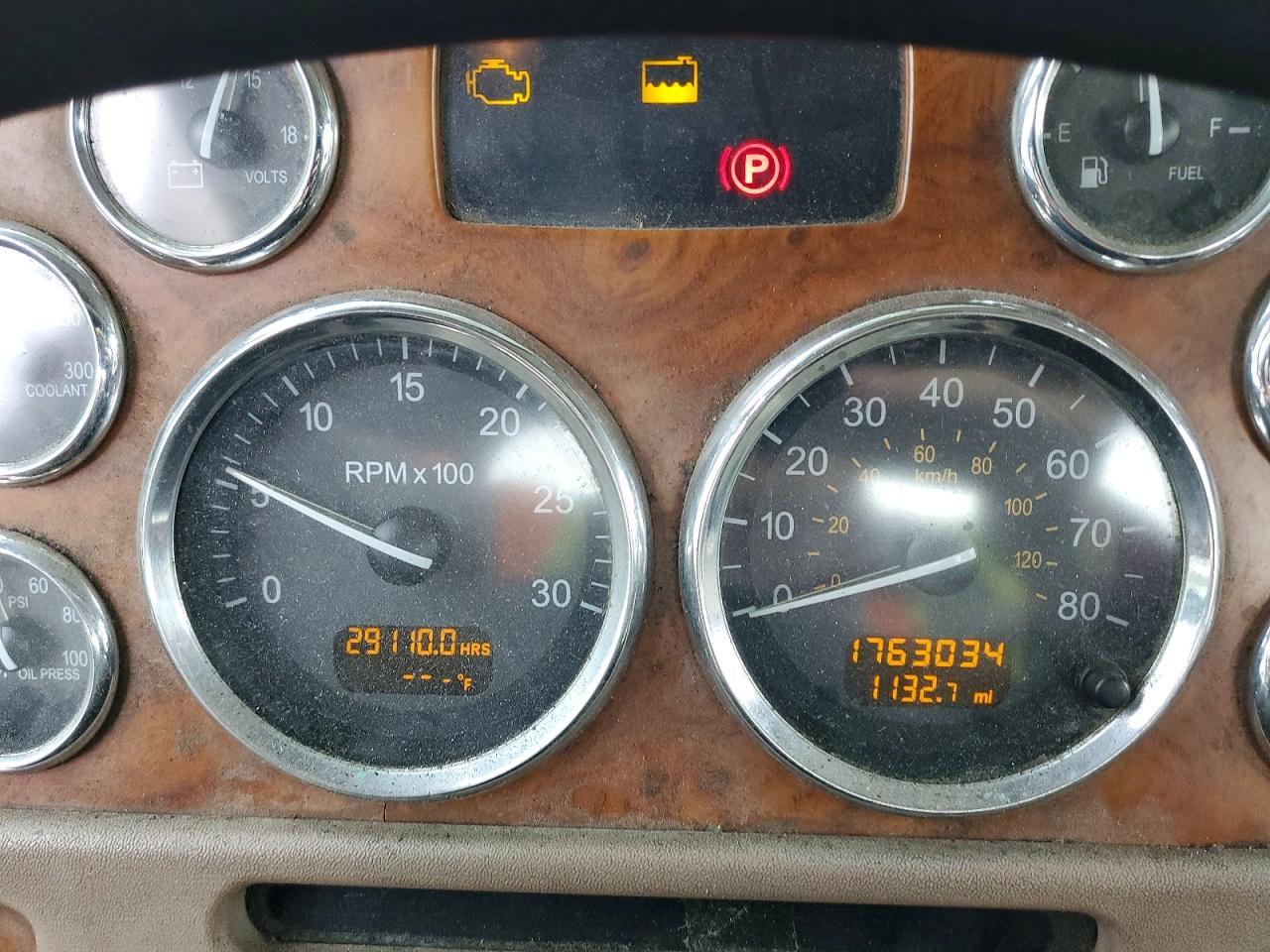 2007 Peterbilt 378 Semi Truck