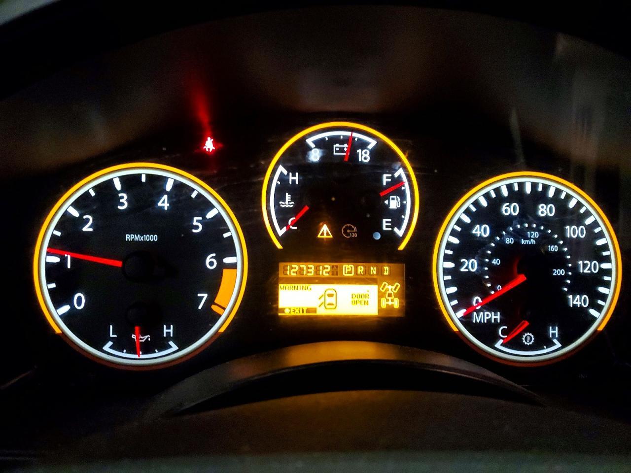 2012 Nissan Titan SV