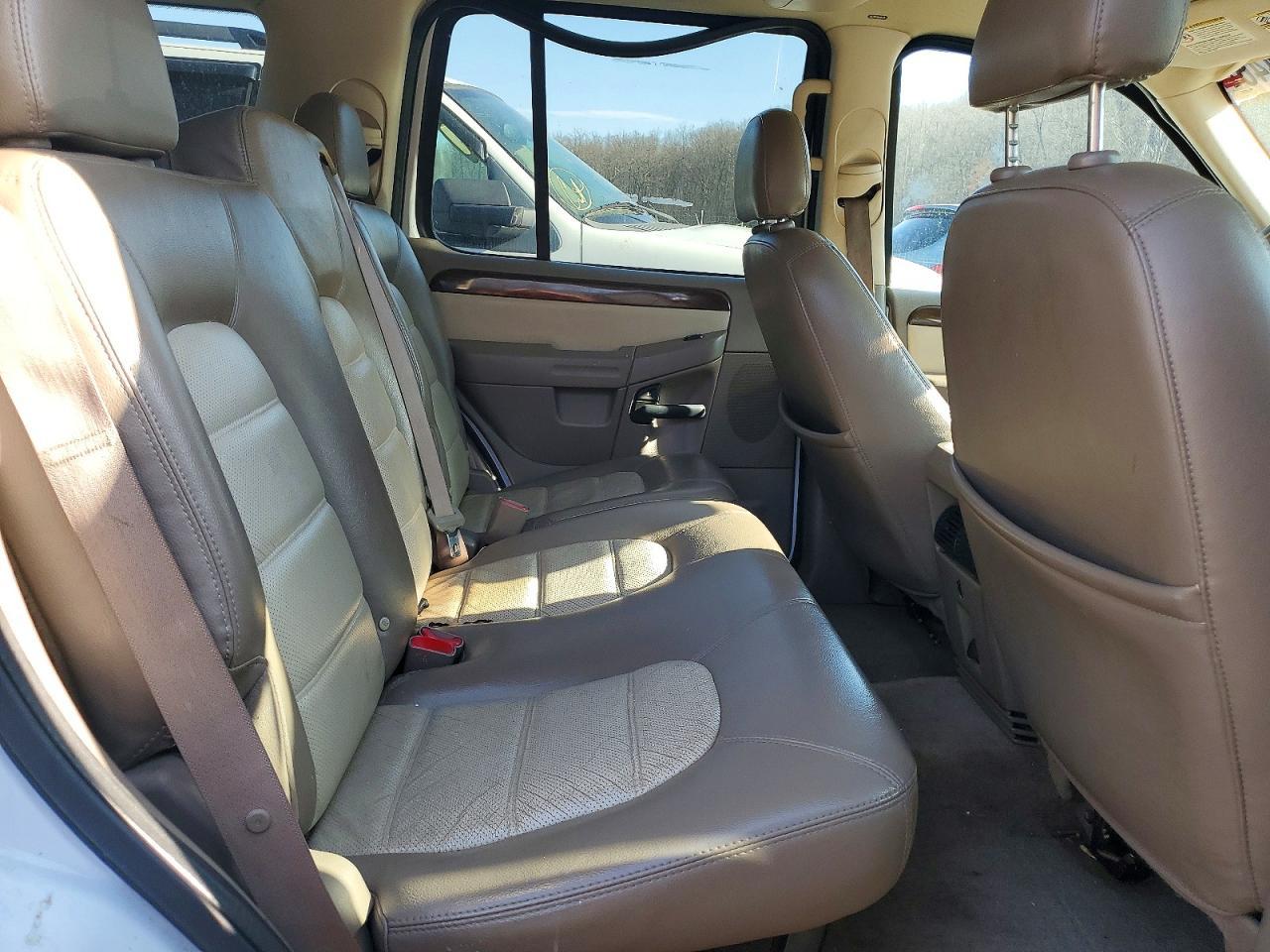 2005 Ford Explorer Eddie Bauer