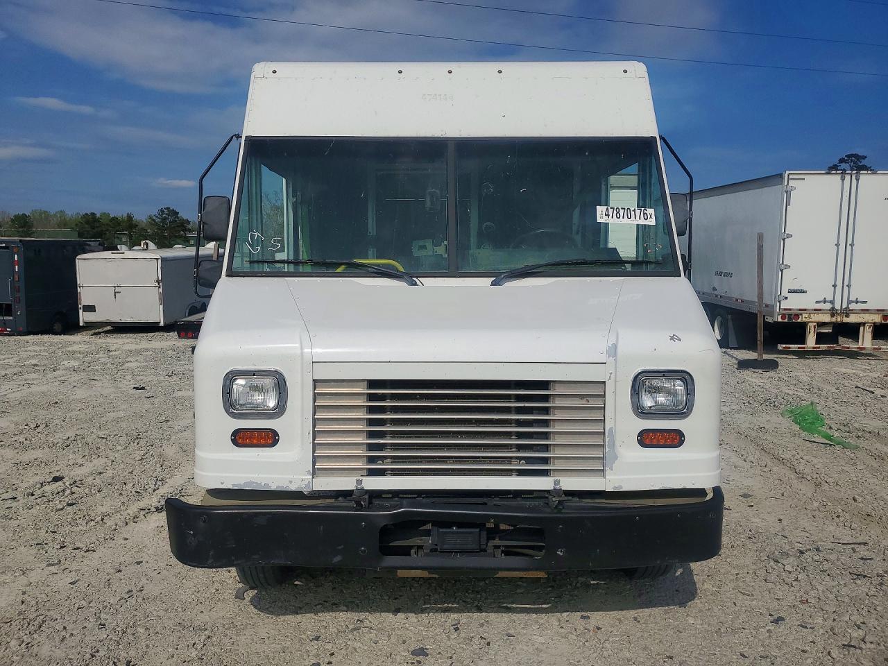 2020 Ford F59 Delivery Truck