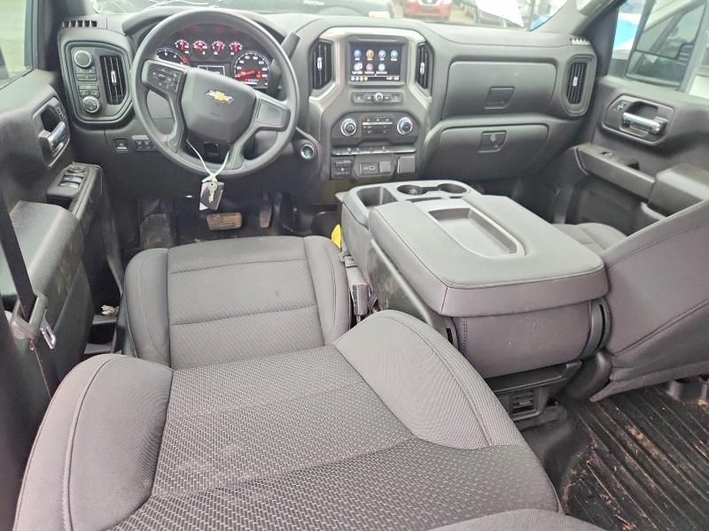 2025 Chevrolet Silverado HD Flatbed Truck