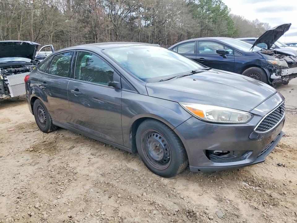 2016 Ford Focus s