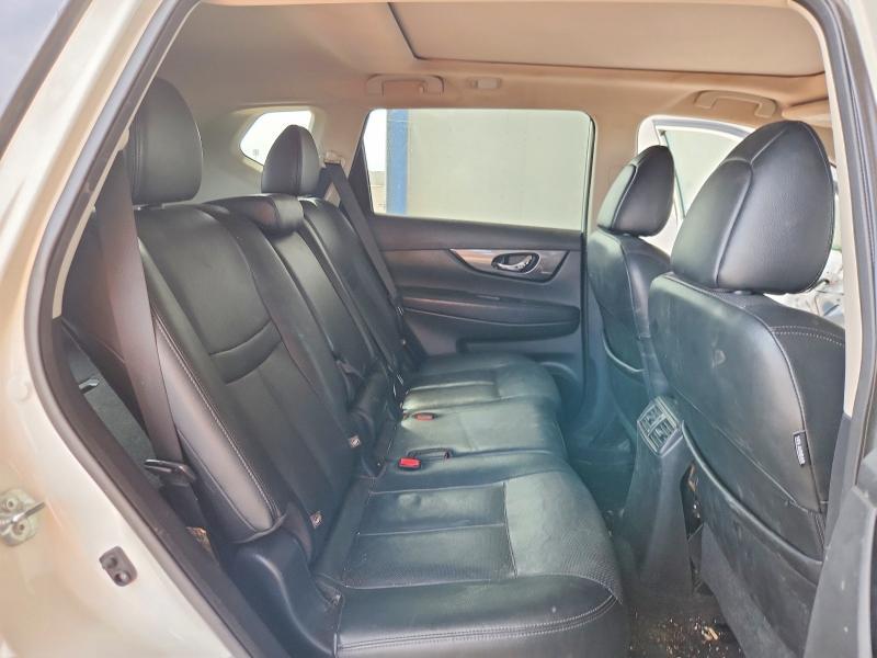2015 Nissan Rogue sl