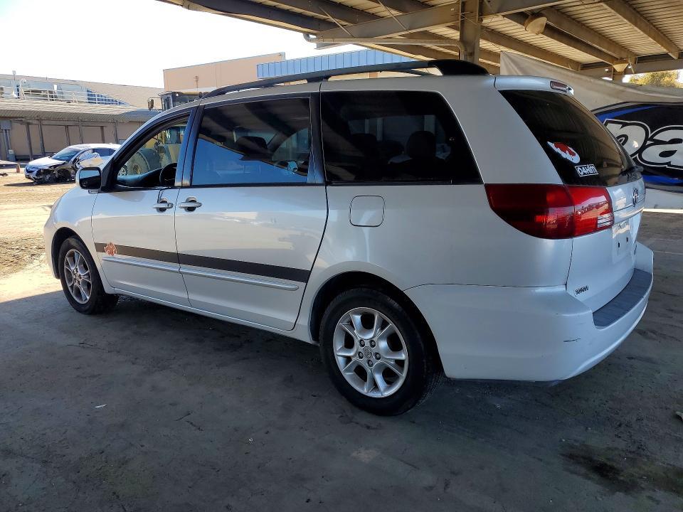 2005 Toyota Sienna xle 7 Passenger
