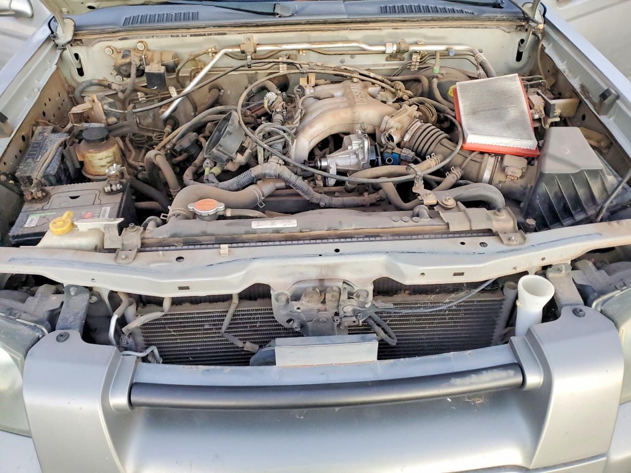 2001 Nissan Frontier XE