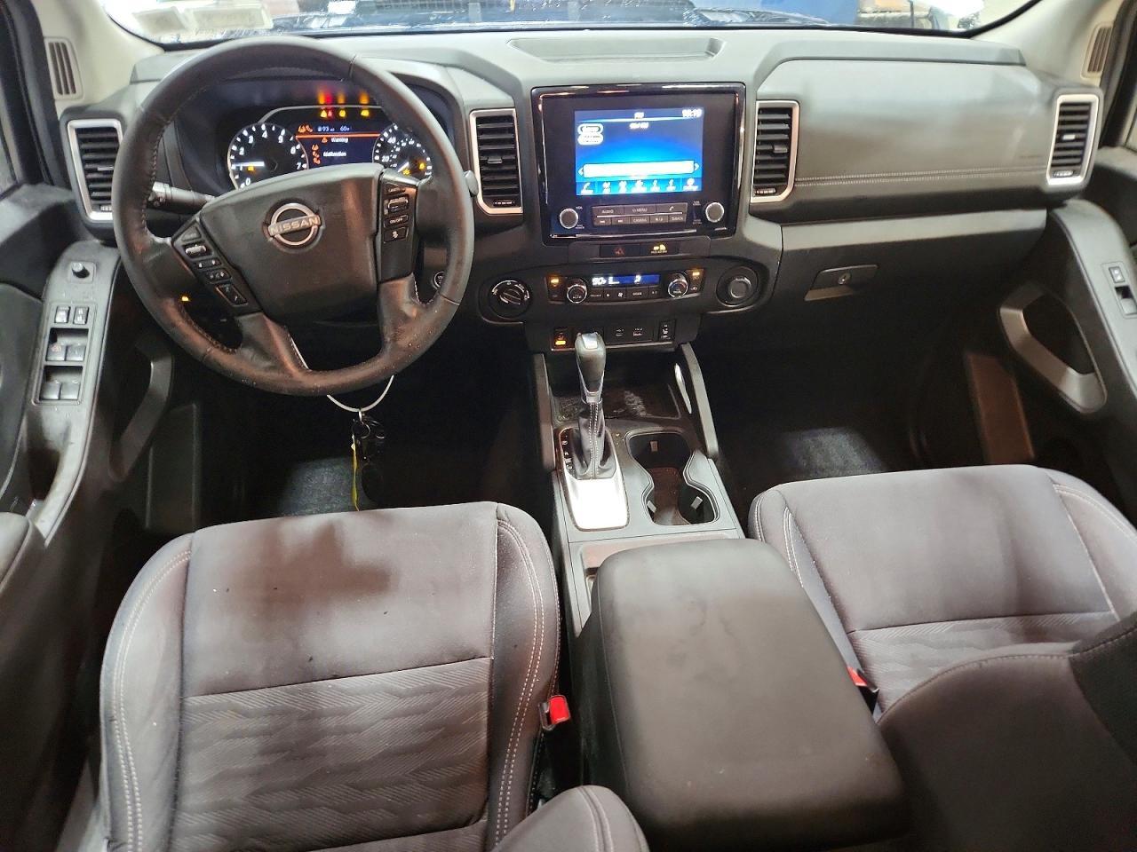 2023 Nissan Frontier SV