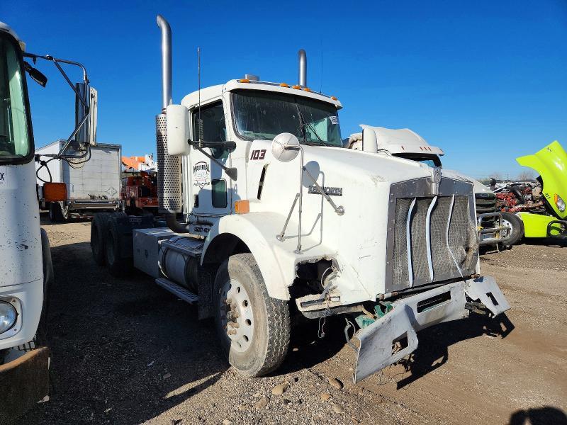 2006 Kenworth T880 Semi Truck
