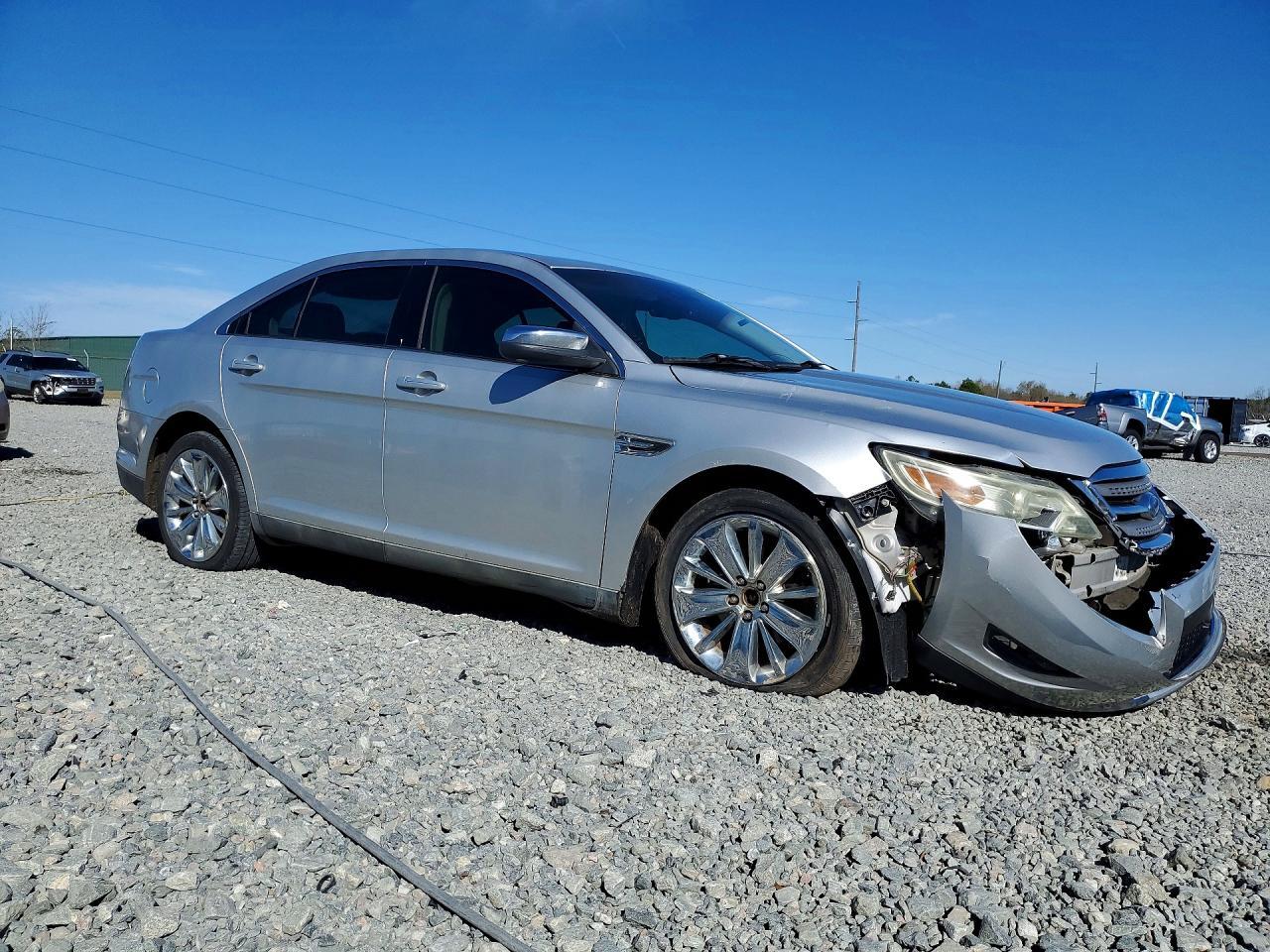 2010 Ford Taurus Limited