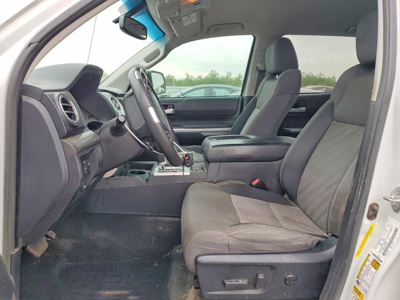 2017 Toyota Tundra SR5