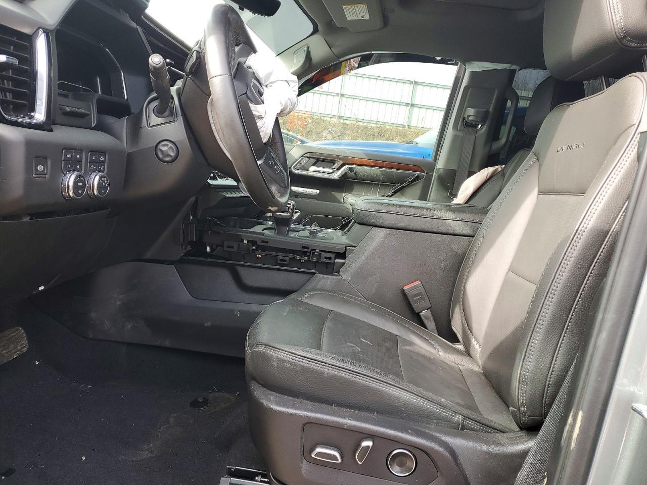 2025 GMC Sierra K1500 Denali