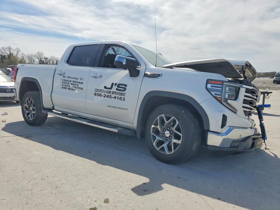 2024 GMC Sierra K1500 SLT