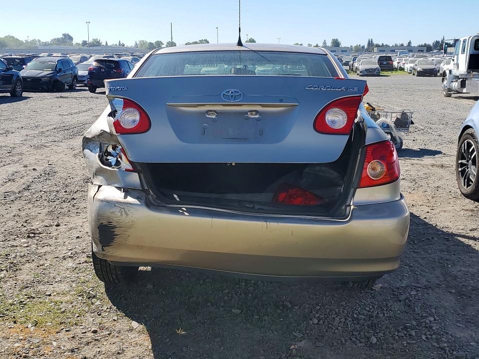 2005 Toyota Corolla le