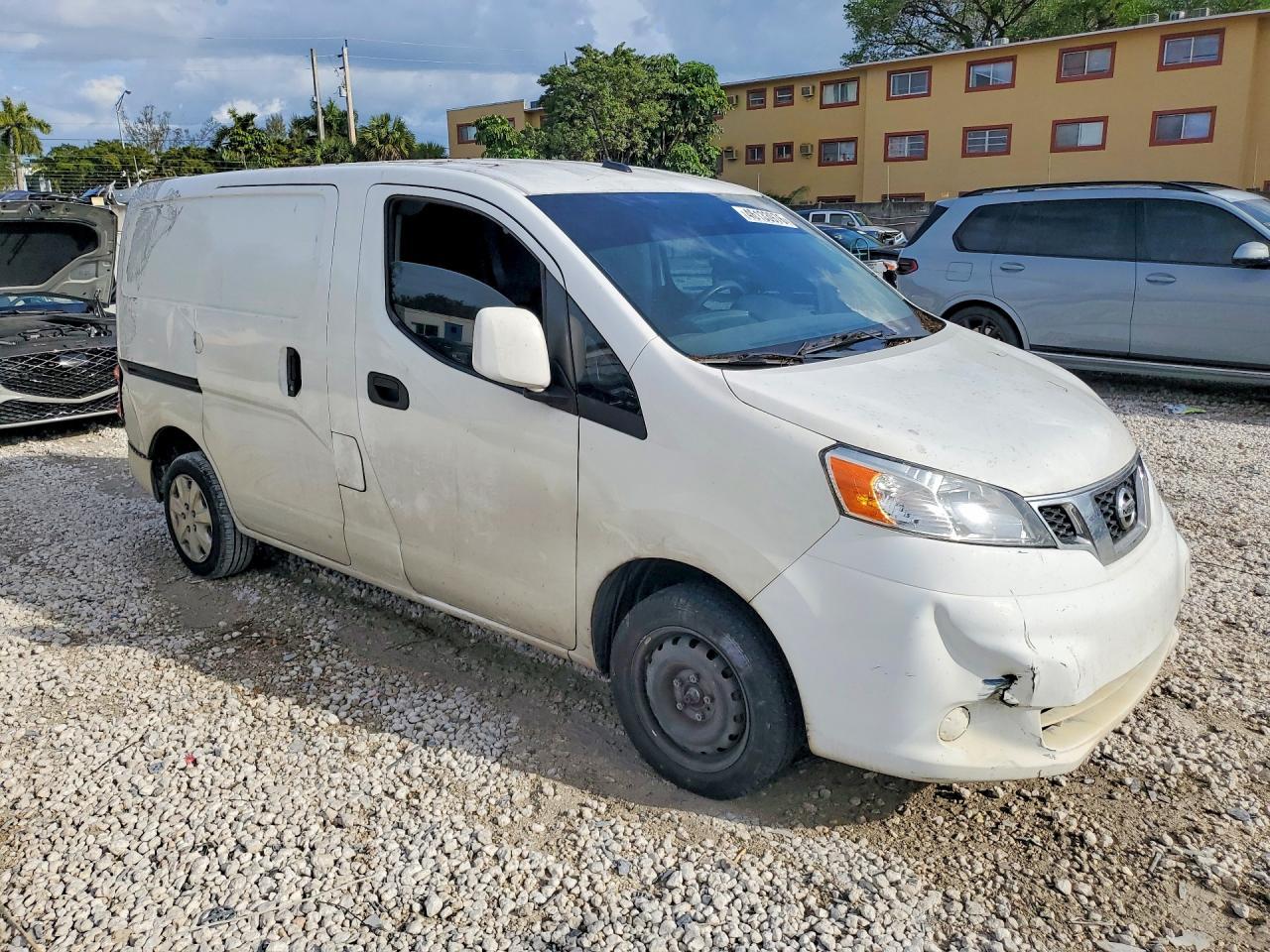 2020 Nissan NV200 SV