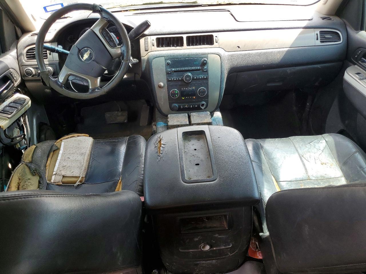 2014 Chevrolet Silverado 2500 HD LTZ Flatbed Truck