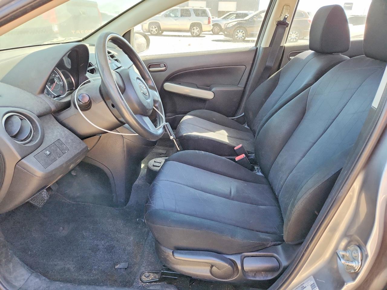 2014 Mazda 2 Sport