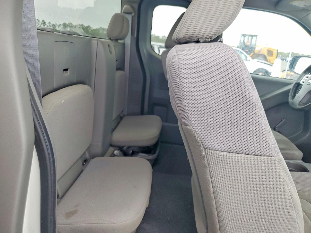 2019 Nissan Frontier S