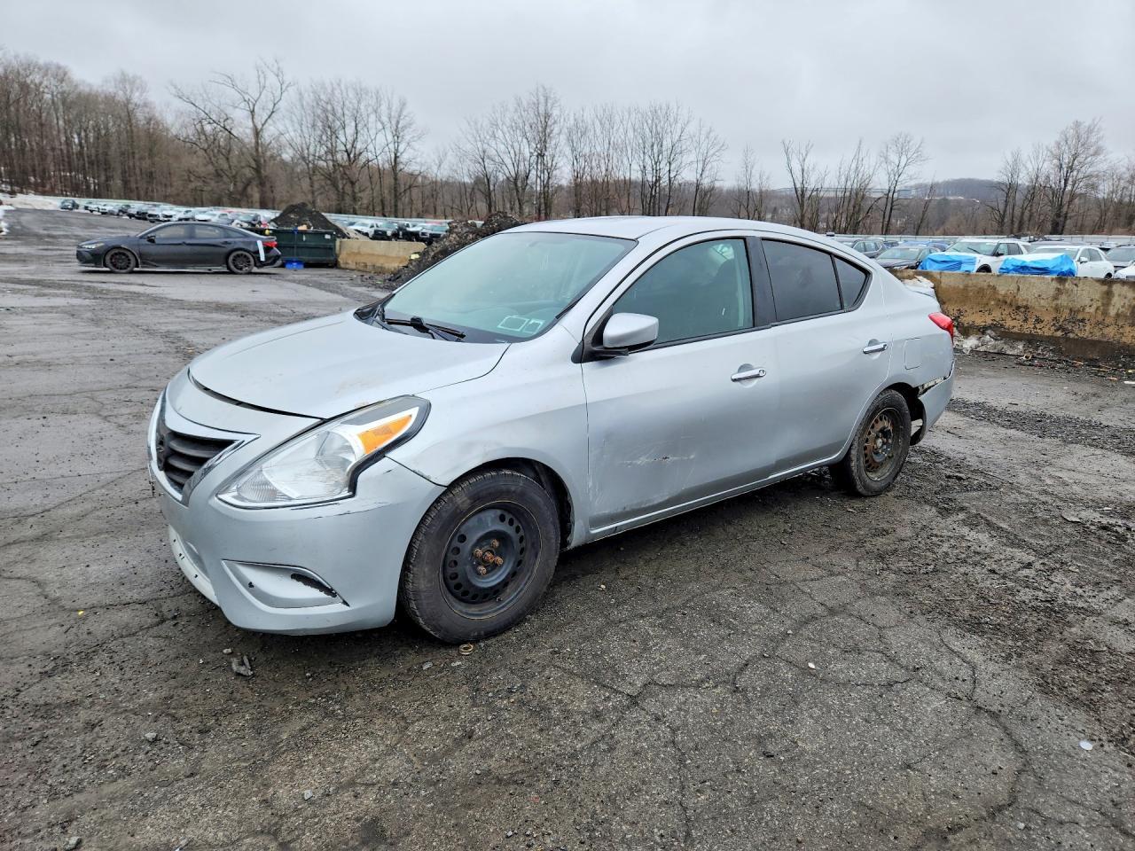 2015 Nissan Versa 1.6 sv