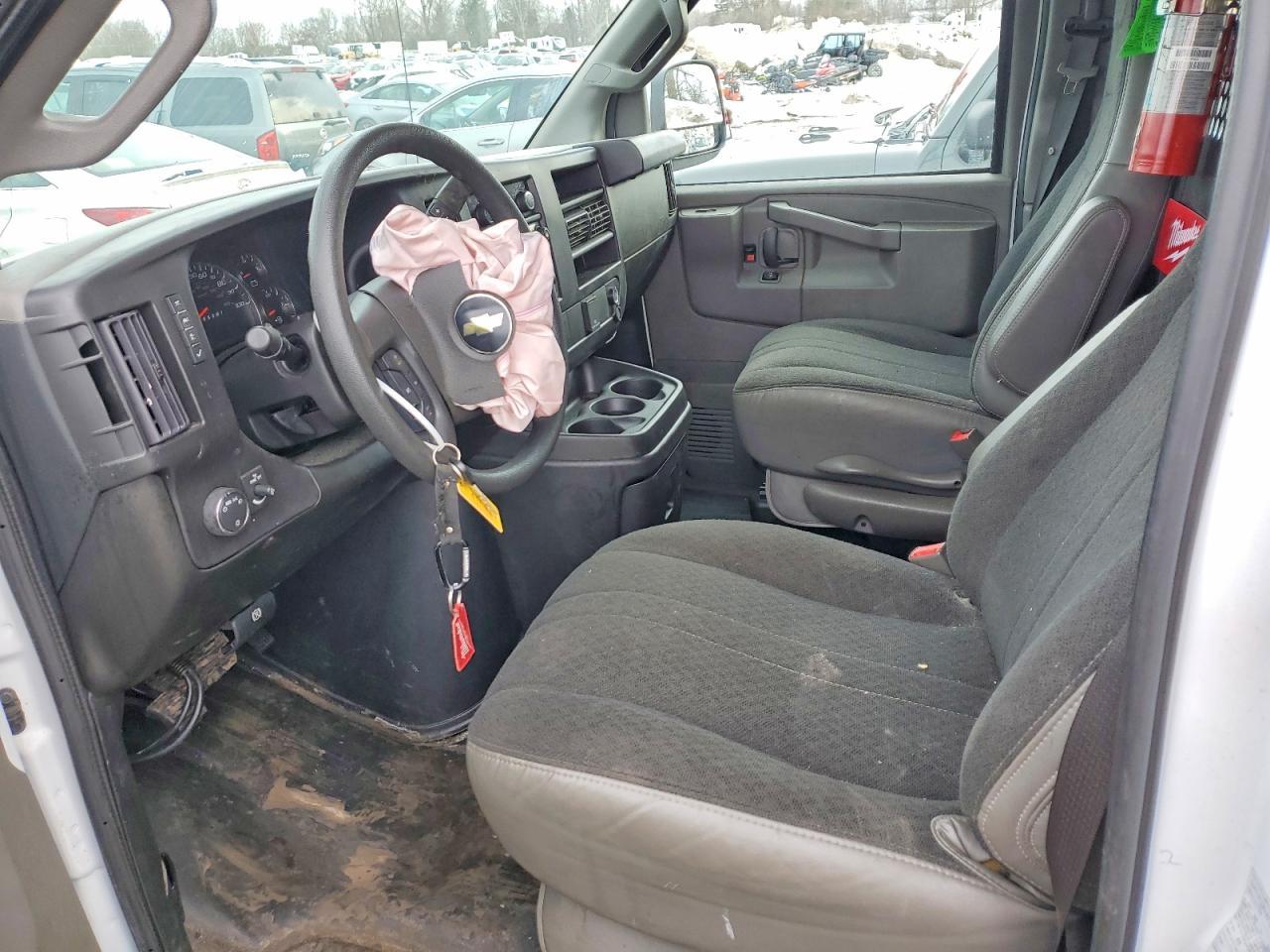 2023 Chev Rolet Express 2500 Cargo Delivery van