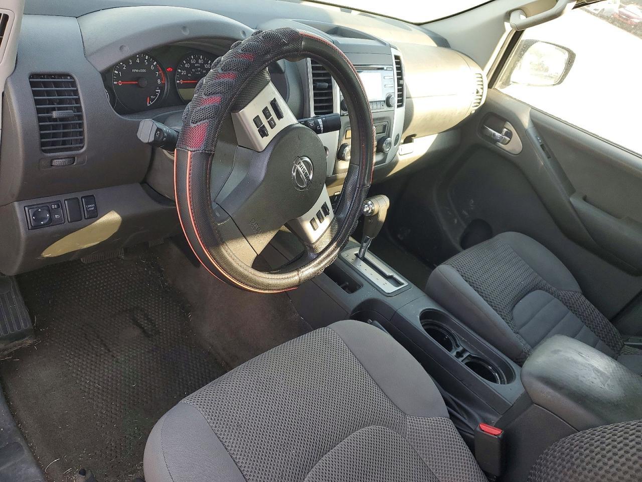 2013 Nissan Frontier SV V6