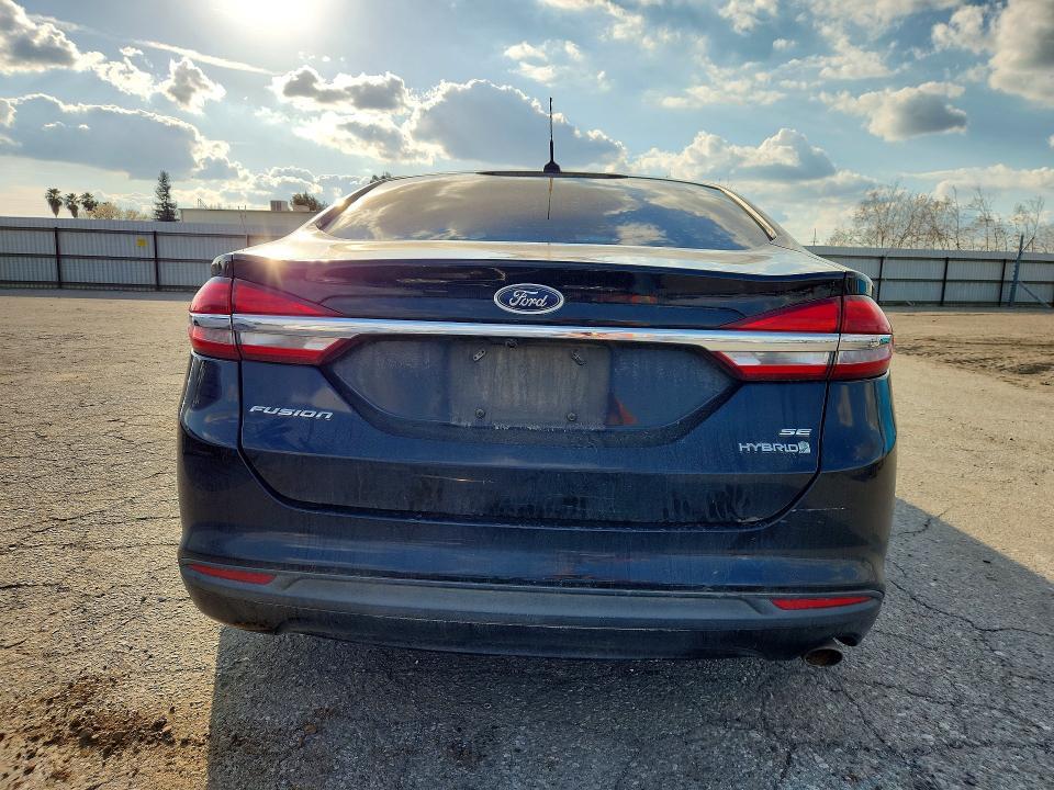 2018 Ford Fusion se Hybrid
