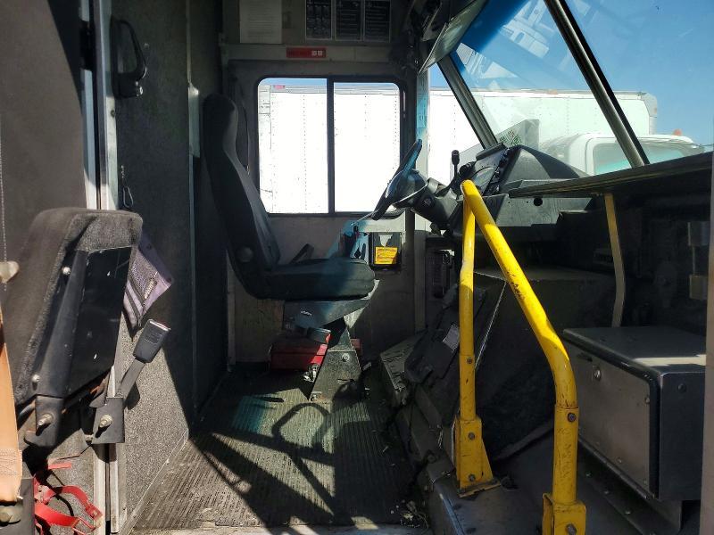 2003 Ford E450 Delivery Truck