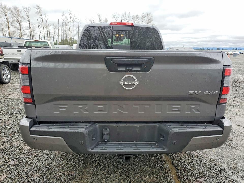 2024 Nissan Frontier SV