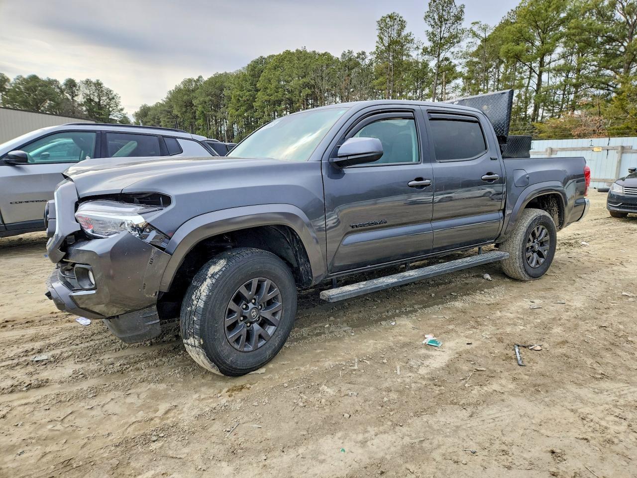 2023 Toyota Tacoma SR5 V6