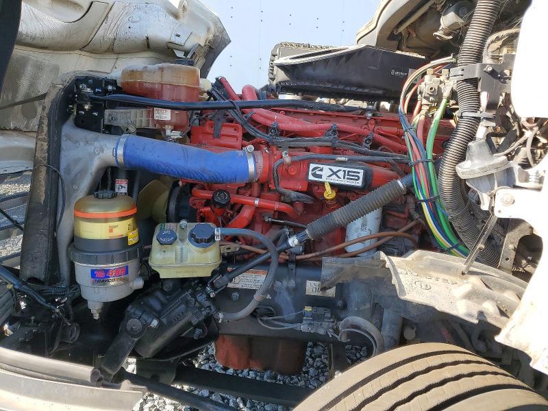 2020 Freightliner Cascadia 126 Semi Truck