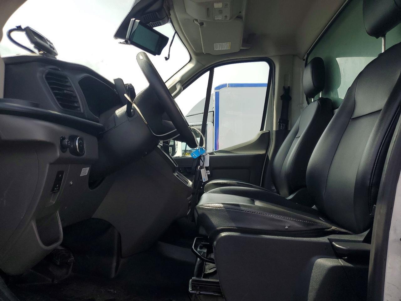 2022 Ford Transit Delivery Truck