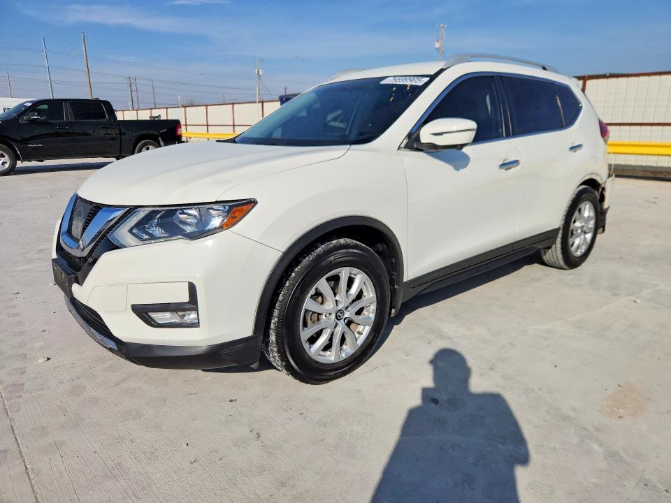 2017 Nissan Rogue sv