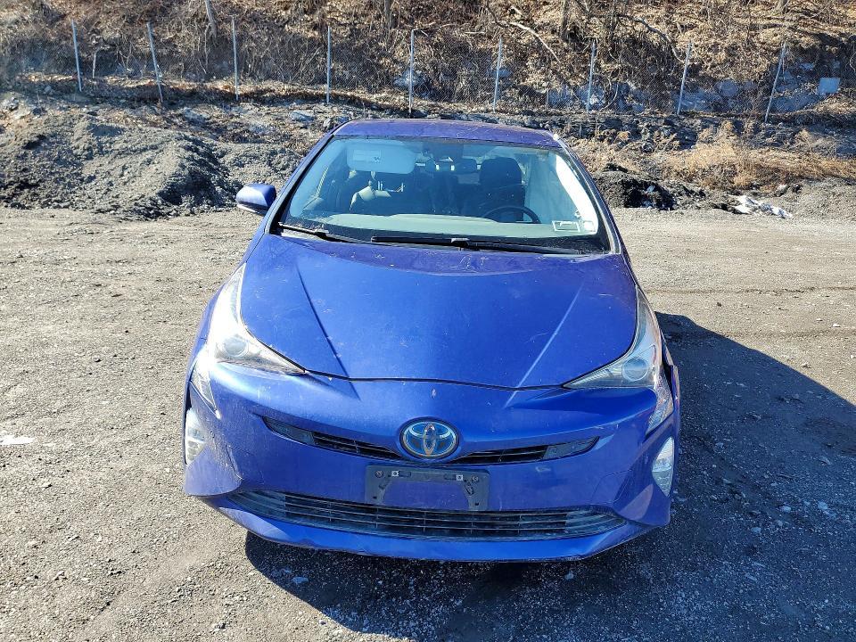 2016 Toyota Prius two eco
