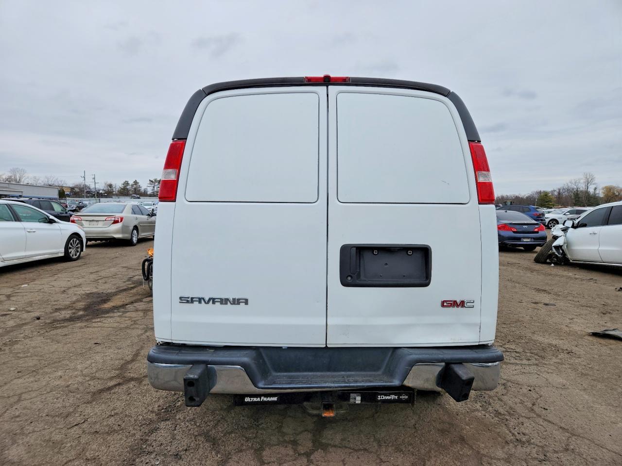 2017 GMC Savana G2500