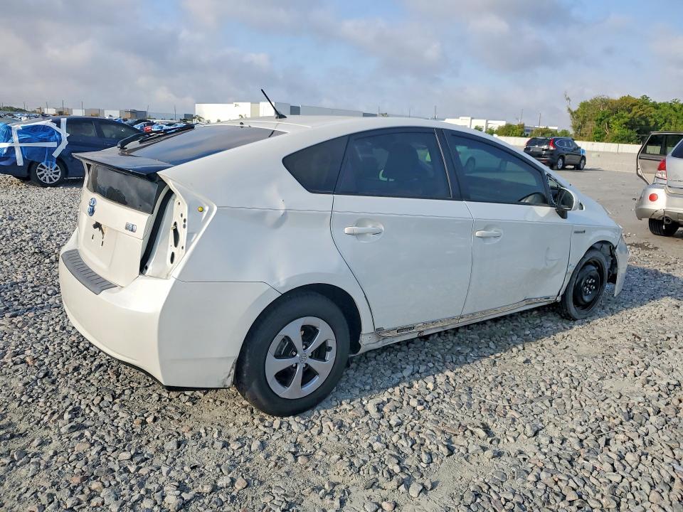 2014 Toyota Prius two