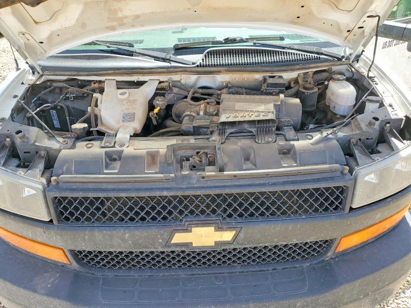 2020 Chev Express G4500