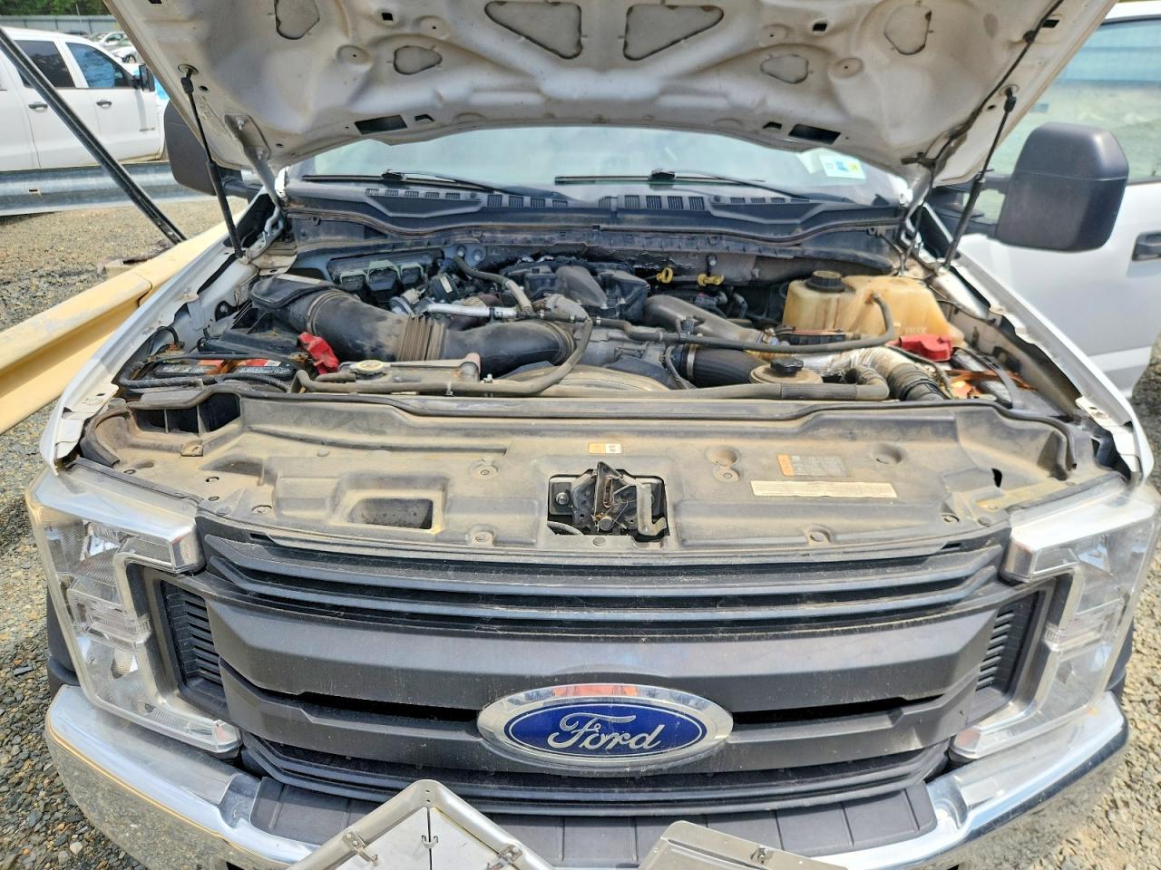 2018 Ford F550 Super Duty Flatbed Truck