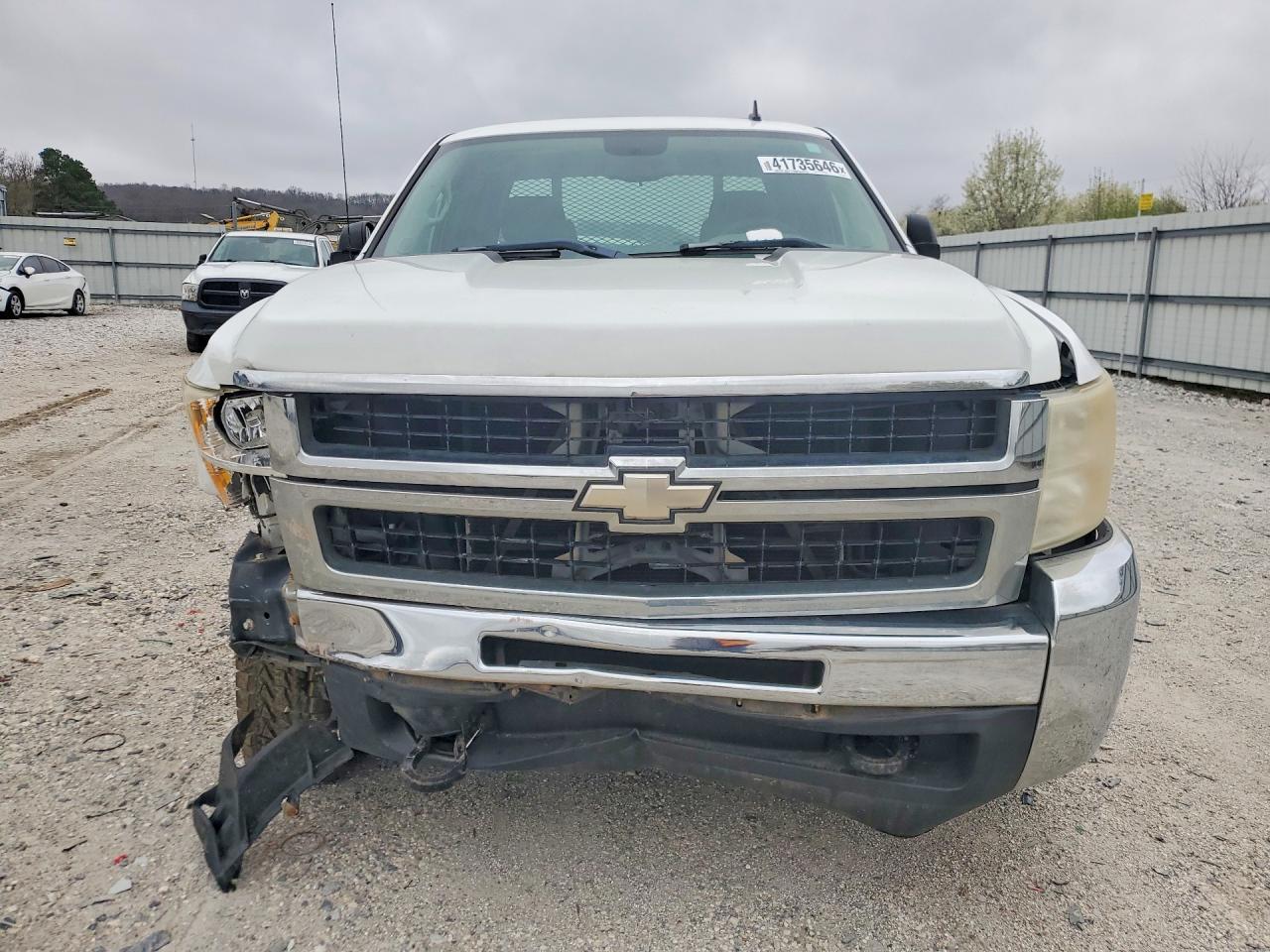 2007 Chev Rolet Silverado LT Flatbed Truck