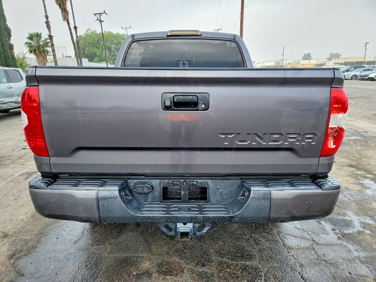 2018 Toyota Tundra SR5