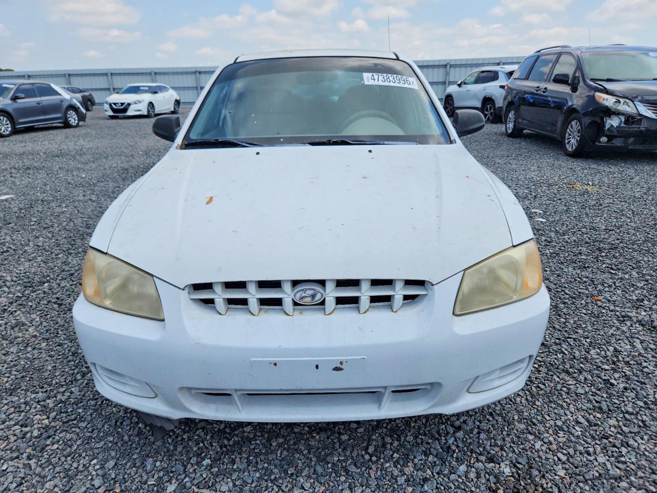 2002 Hyundai Accent gl